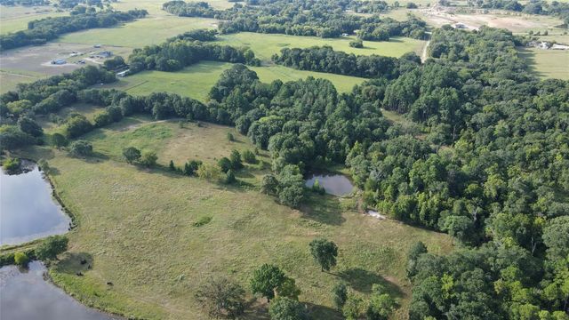 423 County Road 1560, Alba, TX 75410