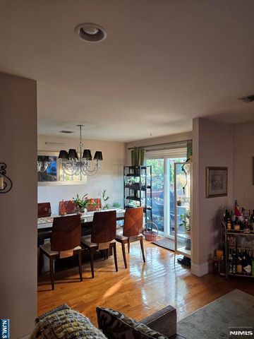 333 Roff Avenue, Palisades Park, NJ 07650