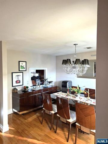 333 Roff Avenue, Palisades Park, NJ 07650