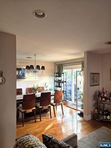 333 Roff Avenue, Palisades Park, NJ 07650