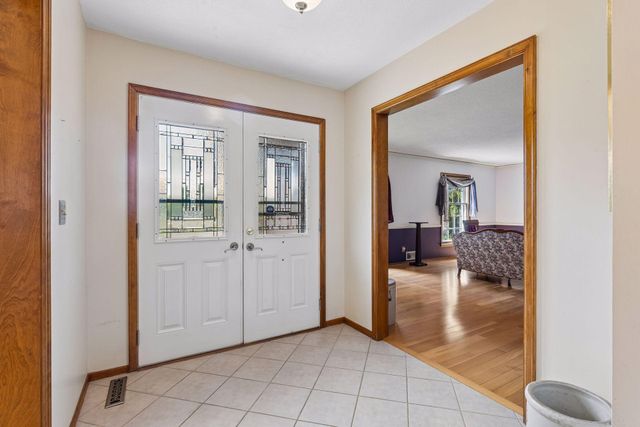 807 5th Street E, Northfield, MN 55057