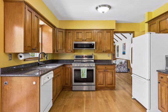 807 5th Street E, Northfield, MN 55057