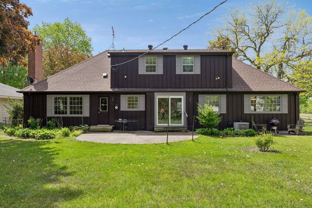 807 5th Street E, Northfield, MN 55057