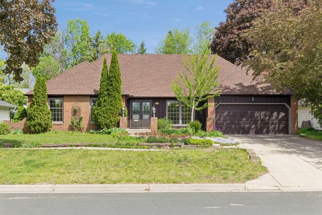 807 5th Street E, Northfield, MN 55057