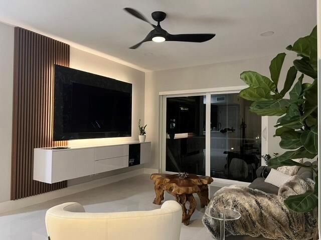 1500 SE 15TH Street SE 212, Fort Lauderdale, FL 33316