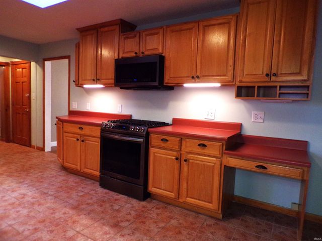 4801 Hartman Road, Fort Wayne, IN 46807