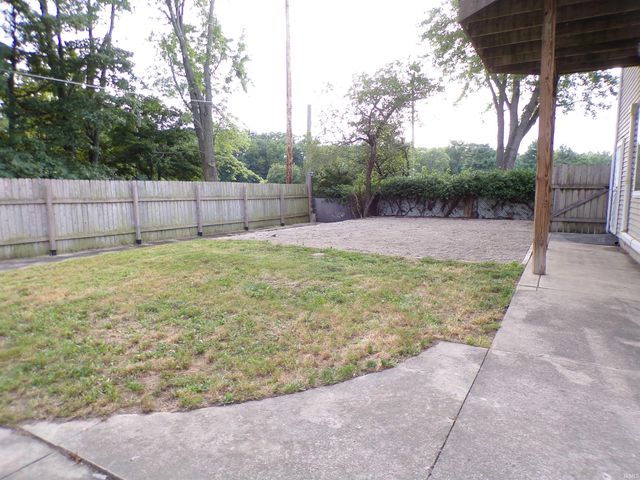 4801 Hartman Road, Fort Wayne, IN 46807