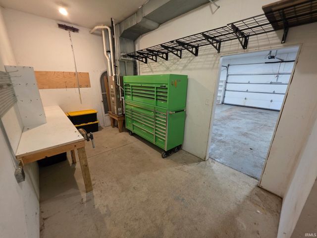 4801 Hartman Road, Fort Wayne, IN 46807