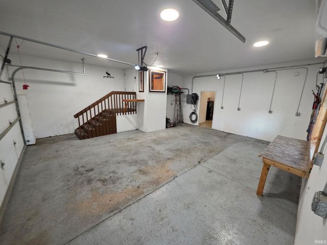 4801 Hartman Road, Fort Wayne, IN 46807