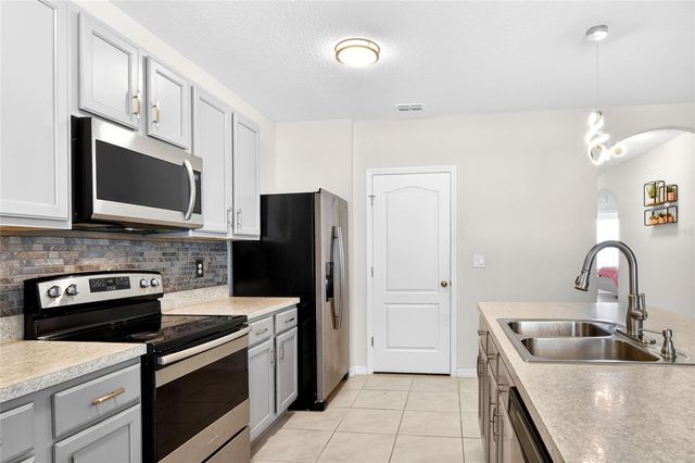 208 CALEB WAY, Winter Haven, FL 33881