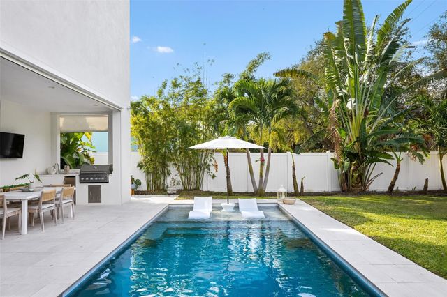 1405 NE 4th Avenue, Boca Raton, FL 33432