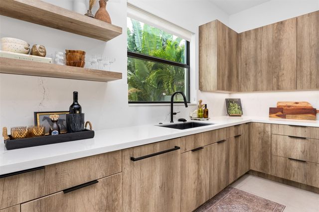 1405 NE 4th Avenue, Boca Raton, FL 33432