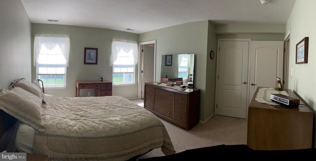 132 AVOCET LN, West Deptford, NJ 08086