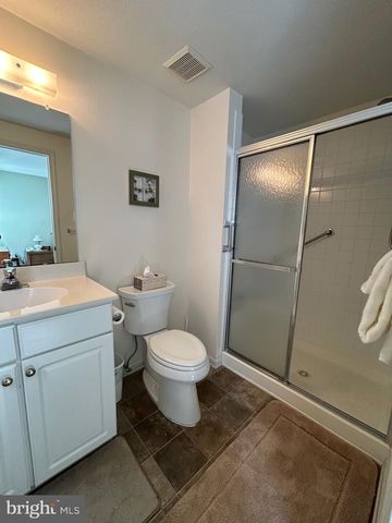 132 AVOCET LN, West Deptford, NJ 08086