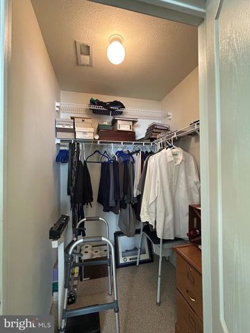 132 AVOCET LN, West Deptford, NJ 08086