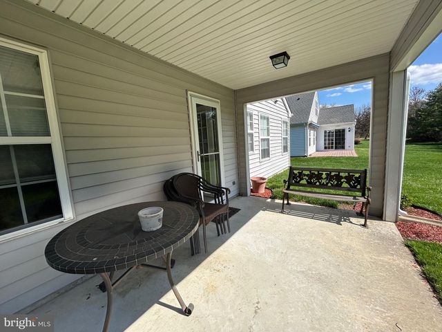 132 AVOCET LN, West Deptford, NJ 08086