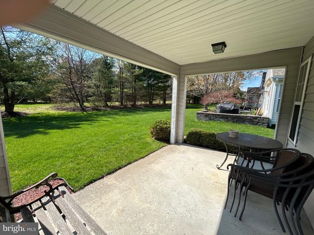 132 AVOCET LN, West Deptford, NJ 08086