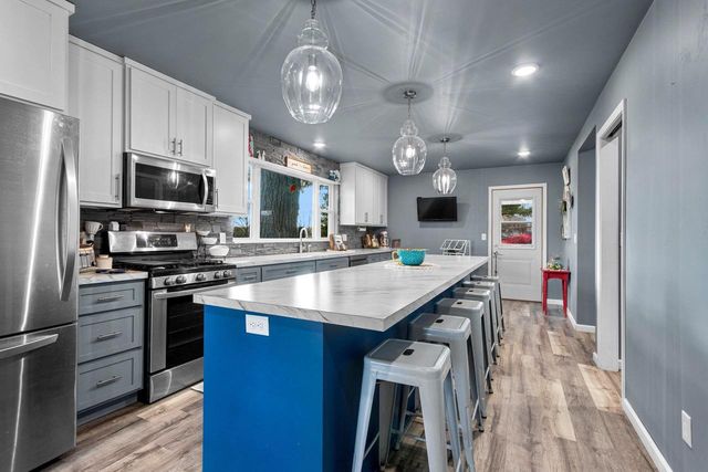 661 N MAIN STREET, Oconto Falls, WI 54154