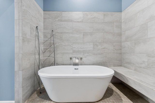 661 N MAIN STREET, Oconto Falls, WI 54154