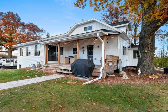 661 N MAIN STREET, Oconto Falls, WI 54154