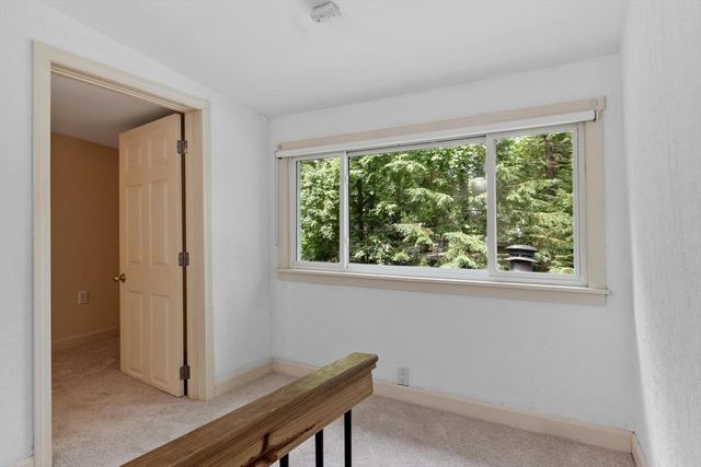 42 Fuller Ave, Lancaster, MA 01523