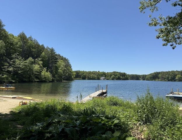 42 Fuller Ave, Lancaster, MA 01523