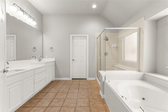 12416 Water Oak Drive, Fort Worth, TX 76244