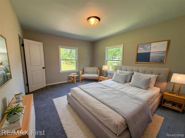 16045 Oporto Street, Livonia, MI 48154
