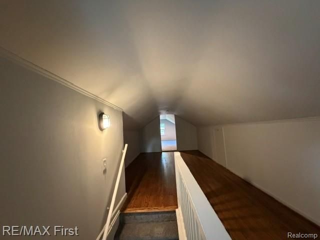 16045 Oporto Street, Livonia, MI 48154
