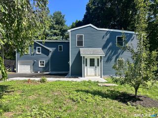 215 Maple Street, East Haven, CT 06512