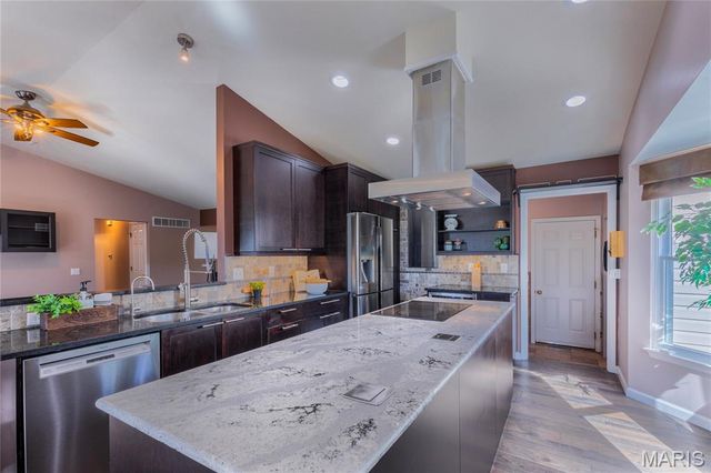 2701 Providence Ridge Drive, Wentzville, MO 63385
