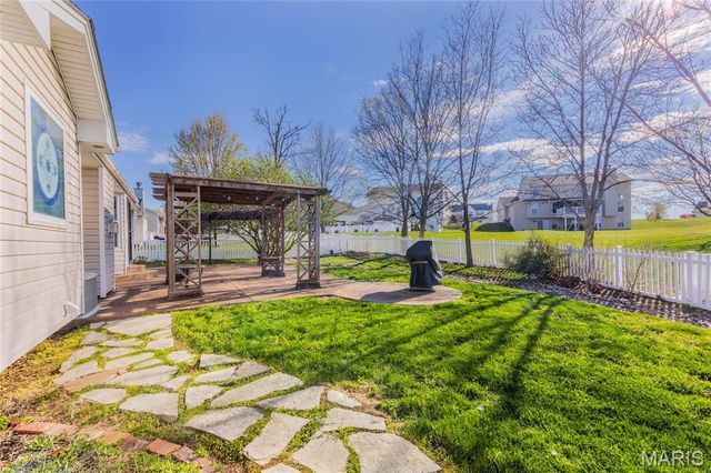 2701 Providence Ridge Drive, Wentzville, MO 63385