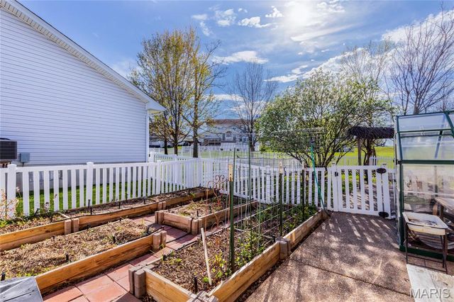 2701 Providence Ridge Drive, Wentzville, MO 63385