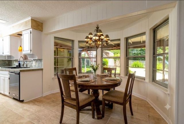 3809 Diamond Loch W, North Richland Hills, TX 76180