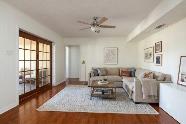 3809 Diamond Loch W, North Richland Hills, TX 76180