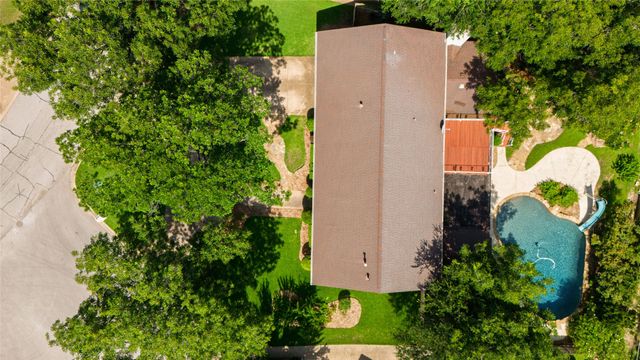 3809 Diamond Loch W, North Richland Hills, TX 76180