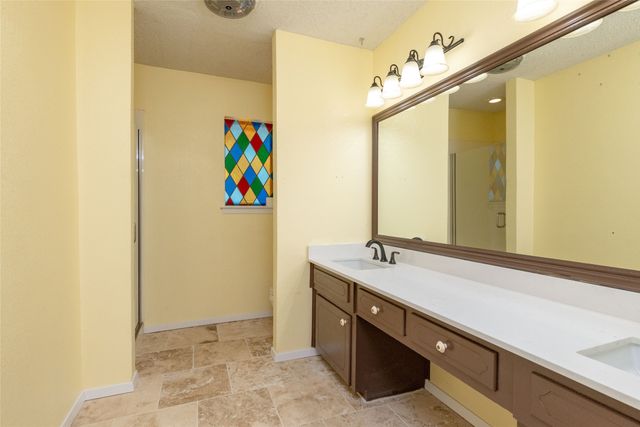 3809 Diamond Loch W, North Richland Hills, TX 76180