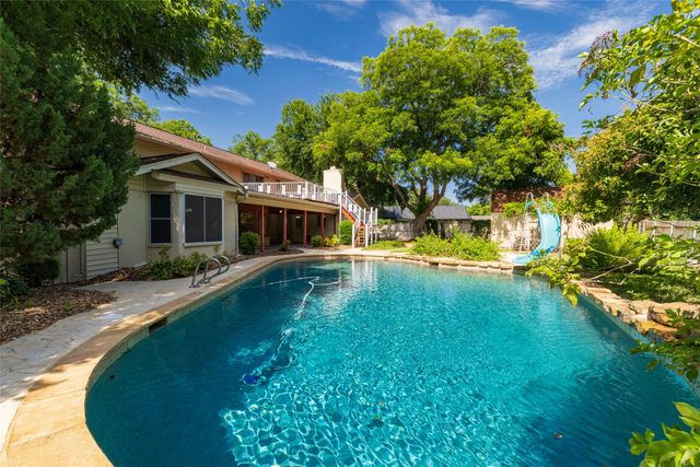 3809 Diamond Loch W, North Richland Hills, TX 76180