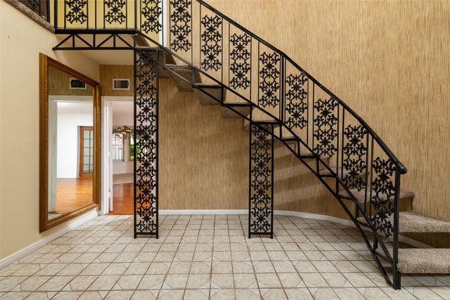 3809 Diamond Loch W, North Richland Hills, TX 76180