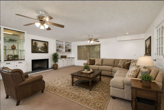 3809 Diamond Loch W, North Richland Hills, TX 76180