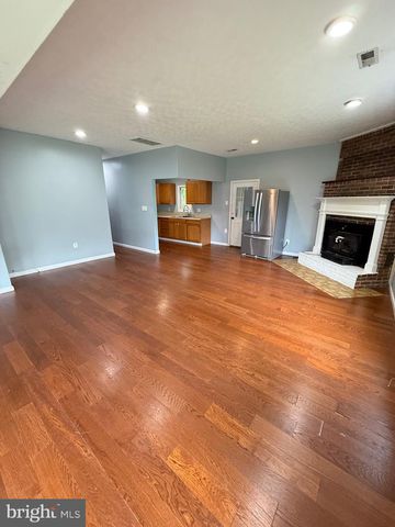 7421 LAKE DR, Manassas, VA 20111