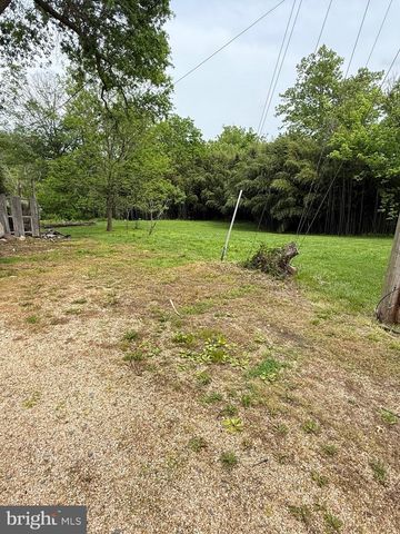 7421 LAKE DR, Manassas, VA 20111