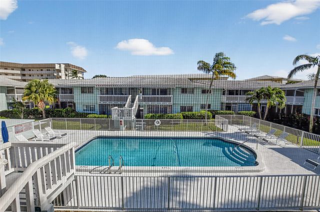 322 N Federal Highway 240, Deerfield Beach, FL 33441