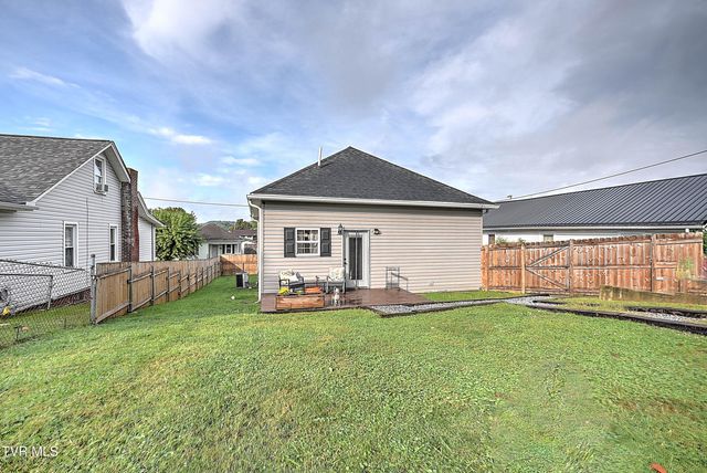 1005 Maple Street, Kingsport, TN 37660