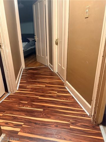 13710 Thornhurst Avenue, Garfield Heights, OH 44105