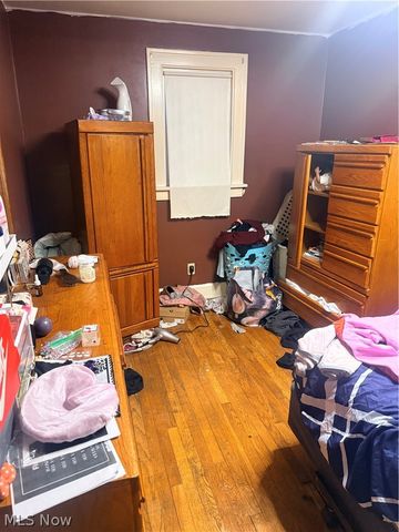 13710 Thornhurst Avenue, Garfield Heights, OH 44105