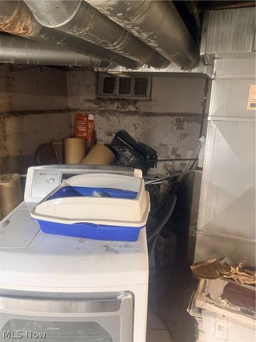 13710 Thornhurst Avenue, Garfield Heights, OH 44105