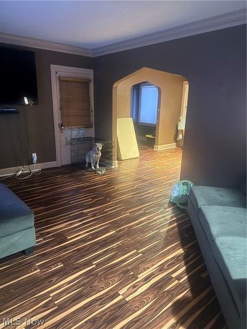 13710 Thornhurst Avenue, Garfield Heights, OH 44105