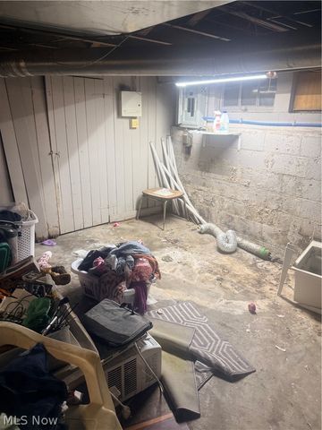 13710 Thornhurst Avenue, Garfield Heights, OH 44105