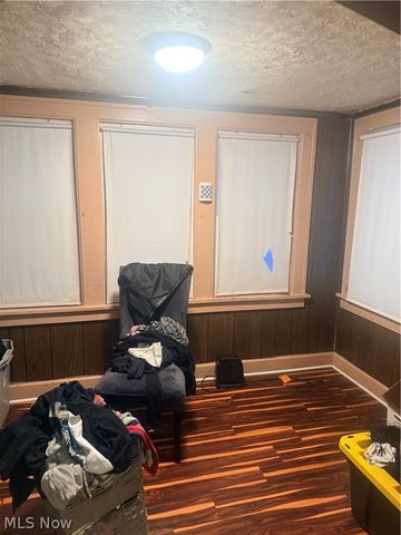 13710 Thornhurst Avenue, Garfield Heights, OH 44105